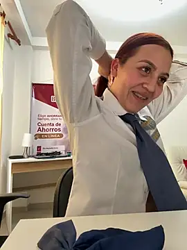 Emily-7_ Chat XXX in diretta