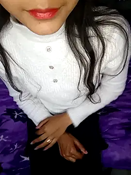 x_chaht: διαδικτυακό σόου στην κάμερα