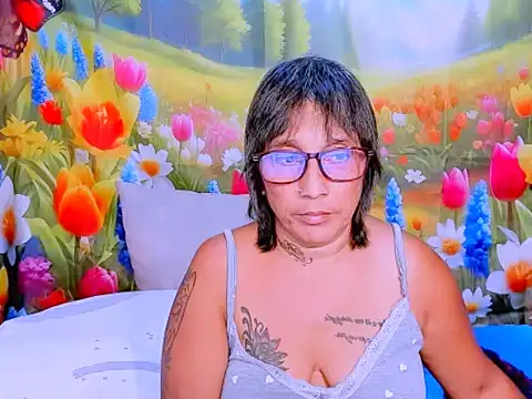 دردشة indianroxy الجنسية المباشرة