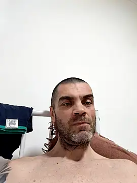 DOMINATOR_SIR-MASTER's Webcam Show