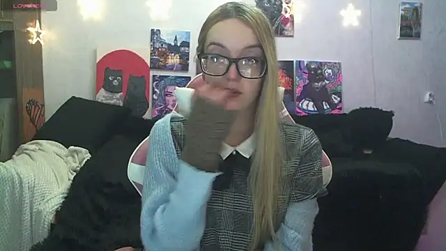 SecretSophia's Live XXX Chat