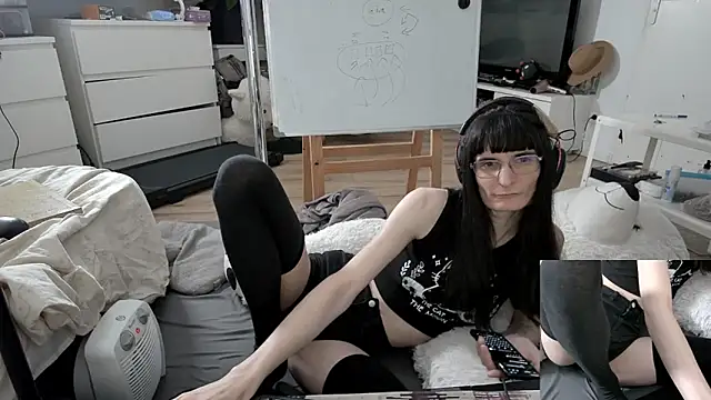 CeriseLapine Chat XXX live