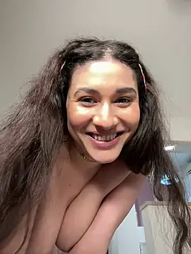 IrisBlues' Live XXX Chat