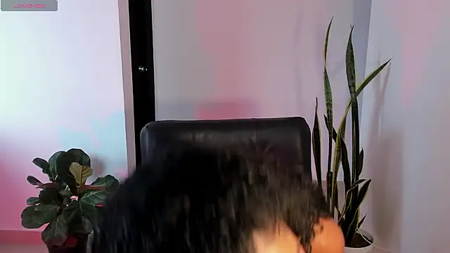 Czat XXX na żywo – -Aiishaa-