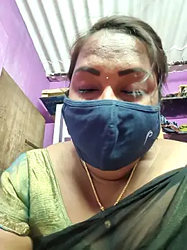 Pokazy przed kamerką – Tamil_Hot_Priya