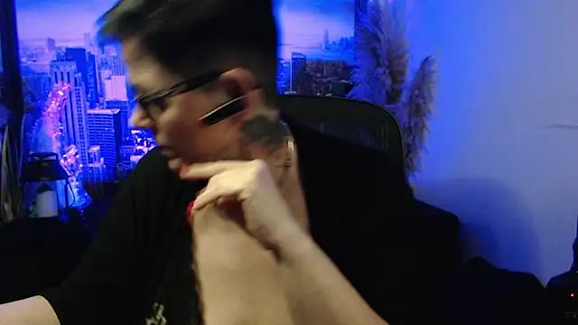 ninarandmann's Live XXX Chat