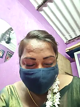 Tamil_Hot_Priya Chat XXX live