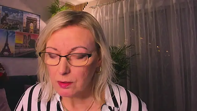 vanessa_chat: απευθείας συνομιλία ΧΧΧ