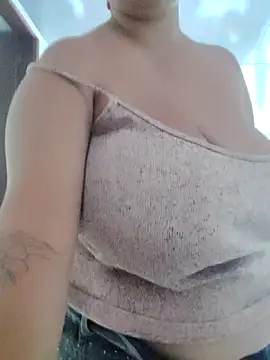 XXX chat uživo modela You-sexy-starr