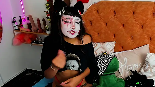 Chatroom XXX en direct de MeowMota_