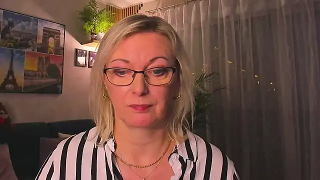 Онлайн чат XXX vanessa_chat