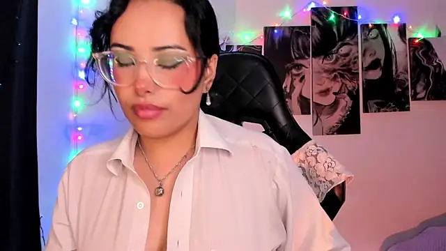 دردشة willow_poisson الجنسية المباشرة