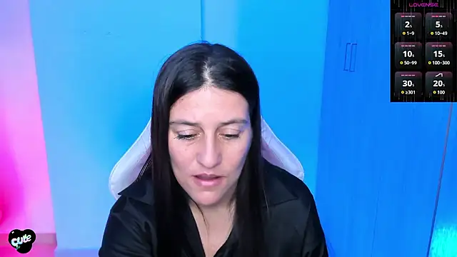 Chat XXX en directo de Saskyaa