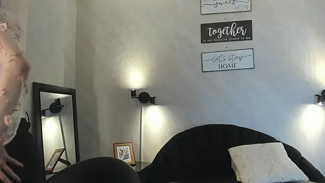 Chat XXX en directo de Emilia_Bons