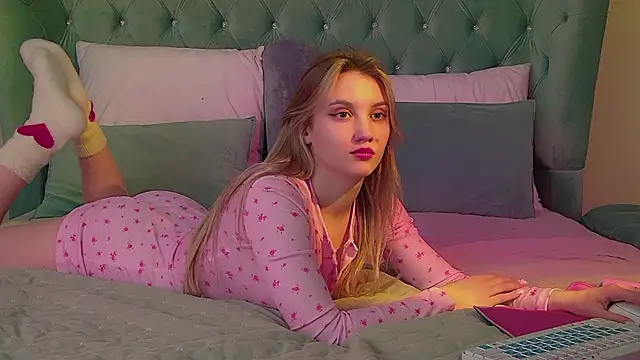 دردشة StacyEvances الجنسية المباشرة