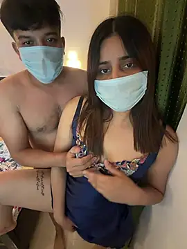 youngcoupleloverose's Live XXX Chat