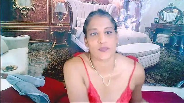 IndianSexcSmyle's Live XXX Chat