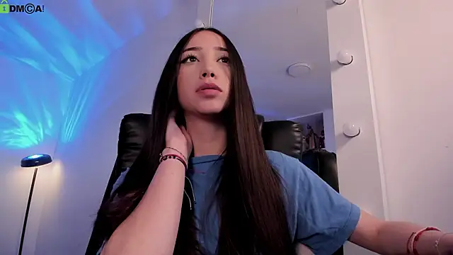 Mikeyvioleta_'s Live XXX Chat