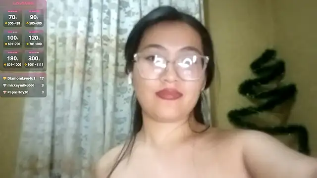 Онлайн чат XXX LinneaHyles