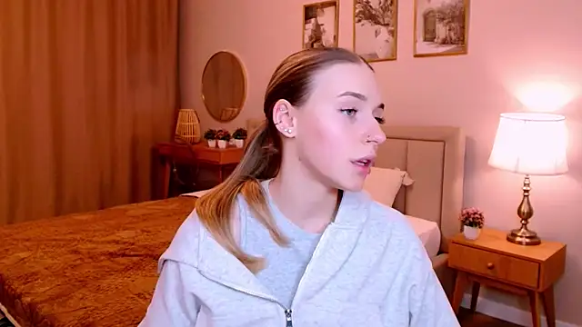 دردشة sassy_cutie الجنسية المباشرة