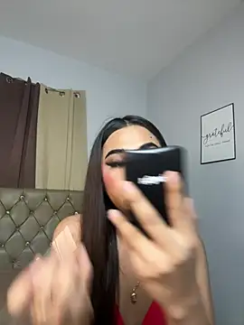 Diannellove's Webcam Show