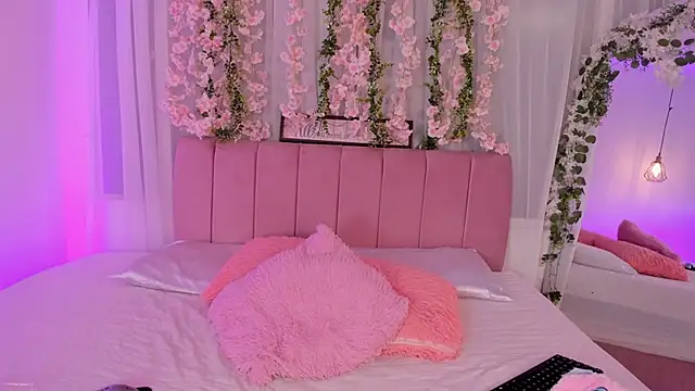 Онлайн чат XXX nicky_bonny18