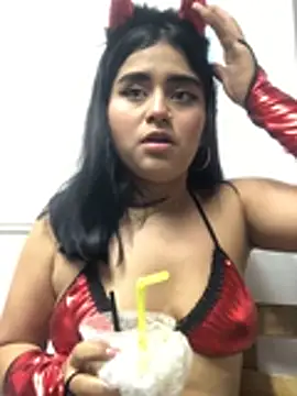 دردشة Nara_Bloom الجنسية المباشرة