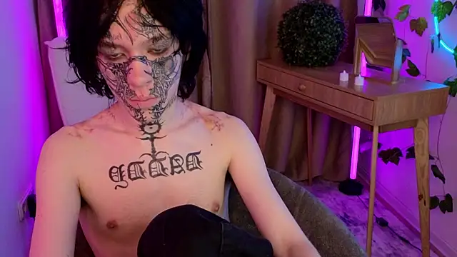 Вебкам-шоу em0_b0y