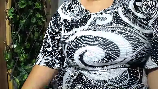 Chat XXX en directo de TistMature