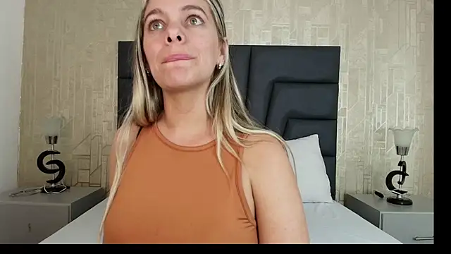 Isabella_Harley's Live XXX Chat