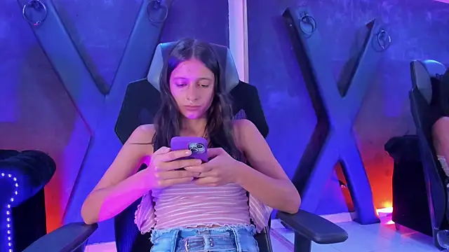 XXX chat uživo modela Agathaargent_