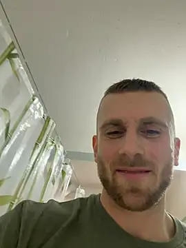 Show modela trainwithme na web-kameri