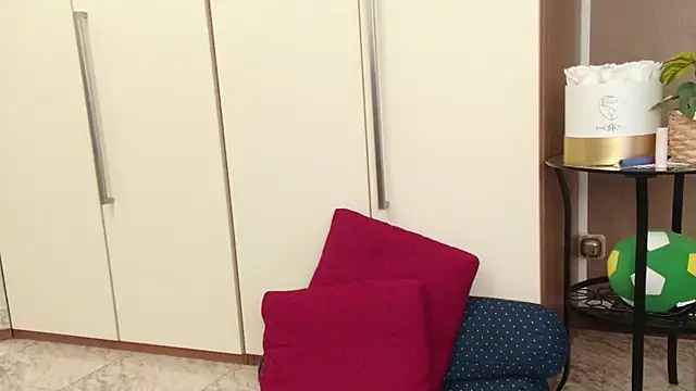 ScarletVerdi Adlı Modelin Canlı XXX Sohbeti