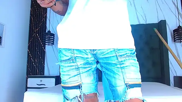 Hot_Latino_x Adlı Modelin Web Kamerası Şovu