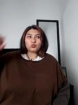 Онлайн чат XXX LauraHorny69