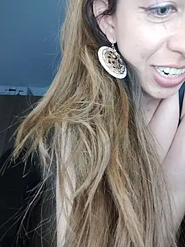 دردشة Isaandysex2428 الجنسية المباشرة