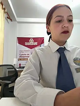 Emily-7_ Adlı Modelin Canlı XXX Sohbeti