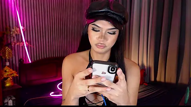 Unforgettablejulia – Kamerová šou