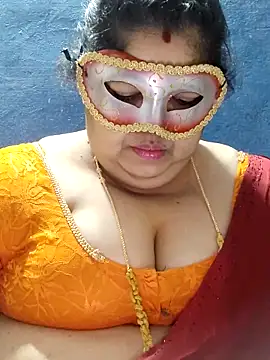 tamilthanushri Adlı Modelin Canlı XXX Sohbeti