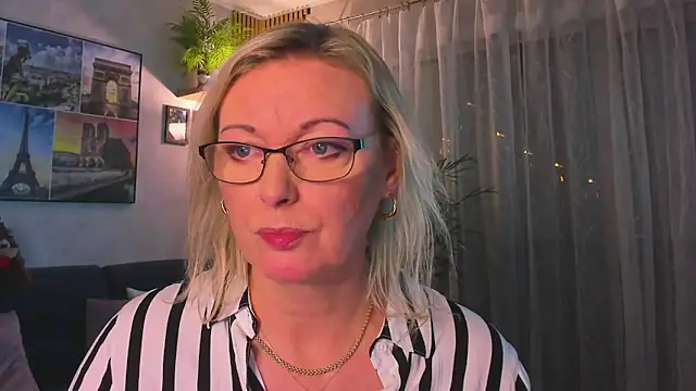 vanessa_chat: απευθείας συνομιλία ΧΧΧ