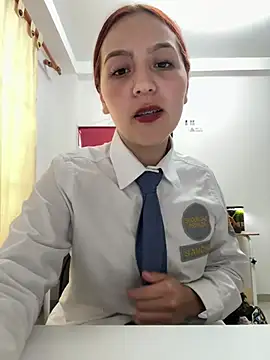 Chatroom XXX en direct de Emily-7_