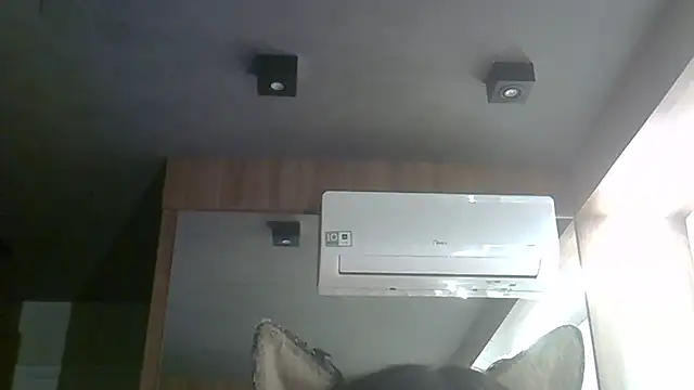 SkinnyKitten's Live XXX Chat