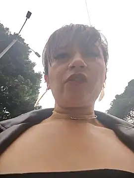 tata_sanz_ élő XXX-chatje