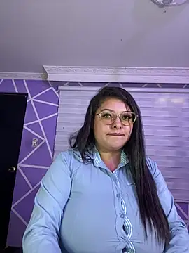 Chat XXX en directo de MiiaaJoness