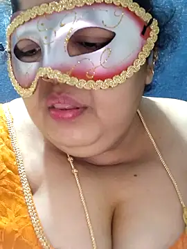 tamilthanushri Chat XXX live