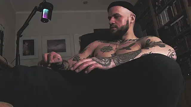 FindomJason live XXX chat