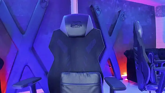 Agathaargent_ Adlı Modelin Canlı XXX Sohbeti