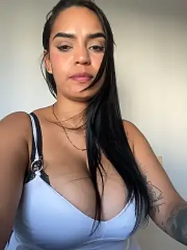 دردشة Sara-77 الجنسية المباشرة