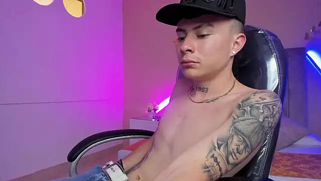 Nascary_Fox Chat XXX live