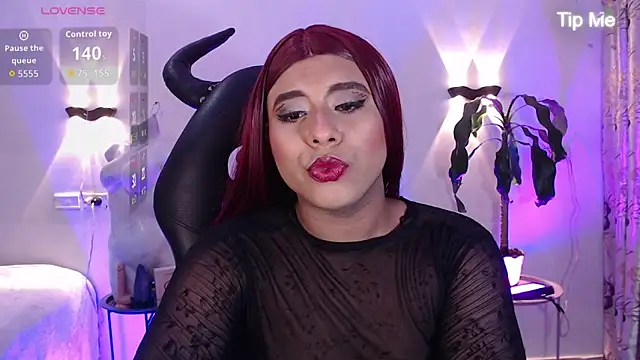 Онлайн чат XXX Emili_Roux